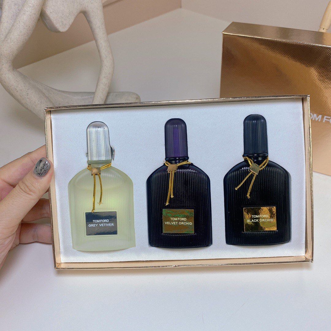 tomford set : black orchid_grey vetiver_velvet orchid